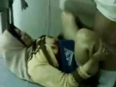 دیوا یک همهمه عالی برای پسر سیاهپوست ترتیب داد تا بدهی خود را ببخشد ممه نوجوان