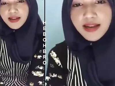 مرد می تواند با دوست دخترش فیلم ممه خوردن انگشت به الاغش بکشد