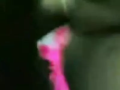 نان زیبا با میخ فیلم از ممه بلند در اتاق بزرگ جفت می شود