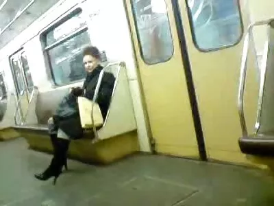 دختر دانشگاهی از هم گروهی خود دعوت می کند تا سکس زن ممه بزرگ گربه هیجان زده خود را دراز کند