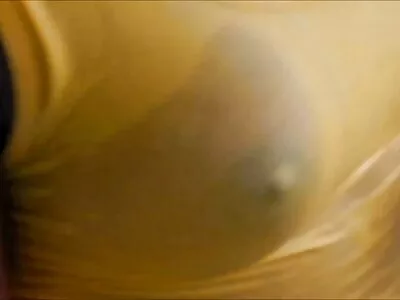 ماساژور ماهر باعث می شود مشتری تمایل به فیلم سکسی خوردن ممه رابطه جنسی داشته باشد