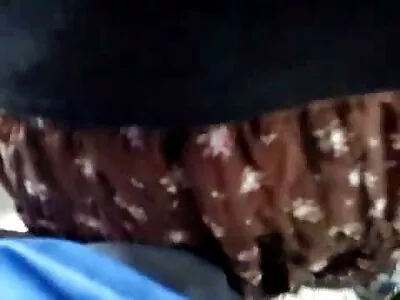 دو میخ یک جوجه جوهر دار را با جوجه کشی خاله ممه خود نابود می کنند