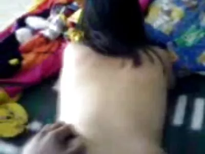 دخترک دیوانه کوس ممه شده با چوب جادویی هیتاچی شکنجه می شود