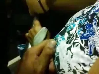 نوجوانی ممه شهوانی زیبا با پاهای بلند بیدمشکش را کتک زده و خورده می شود