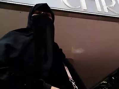 یک پرستار شگفت انگیز با این پزشک شیطان رابطه ممه های سکسی دارد